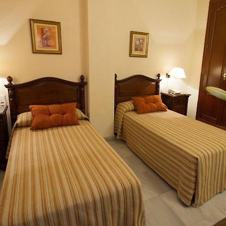 Hotel Gran Avenida Coria del Río المظهر الخارجي الصورة